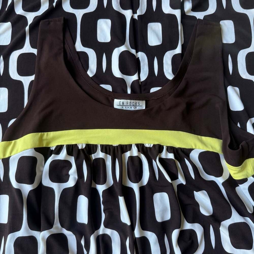 Geometric Dress Retro Mod Brown and White